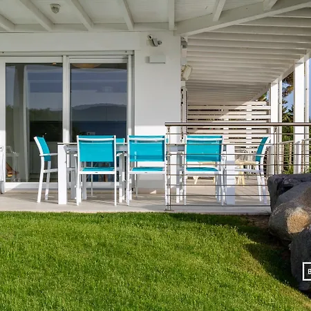 Belocations - Garden Beach Villa *