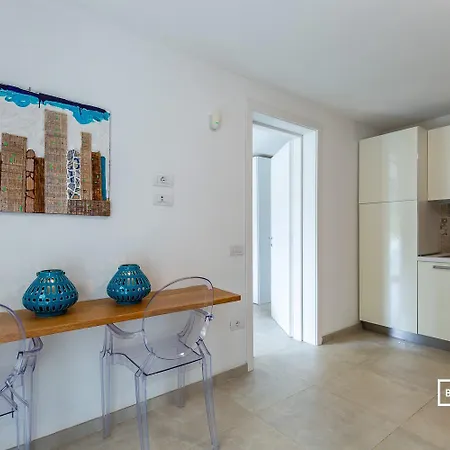 Belocations - Garden Beach Villa *